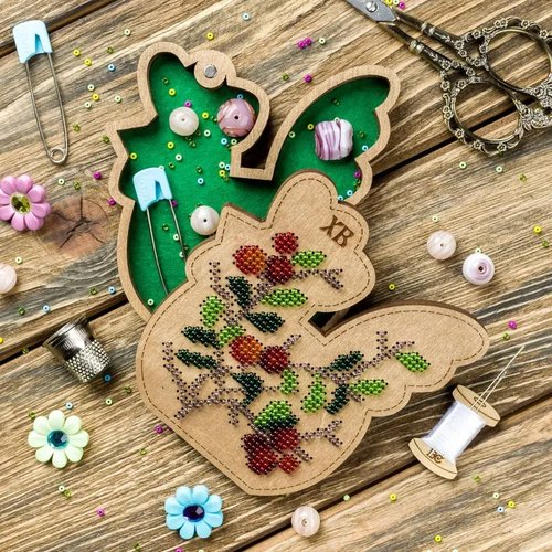 Box-Chick #1 Double-Sided - Ornament Wooden Bead Kit