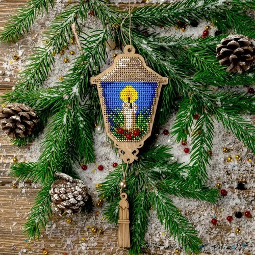 Lantern With Candle - Christmas Ornament Wooden Bead Kit