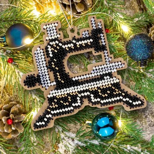 Classic Sewing Machine - Christmas Ornament Wooden Bead Kit