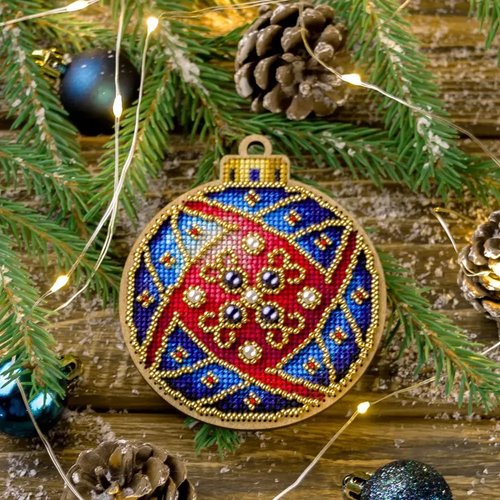 Festive Swirl Christmas Ornament - Cross Stitch Kit