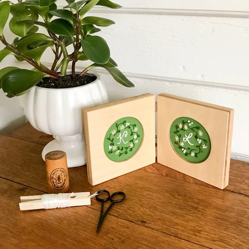 Twin Mini Square Embroidery Frame for 3" Hoops Natural