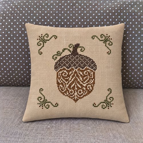 Decorative Acorn - Cross Stitch Pattern