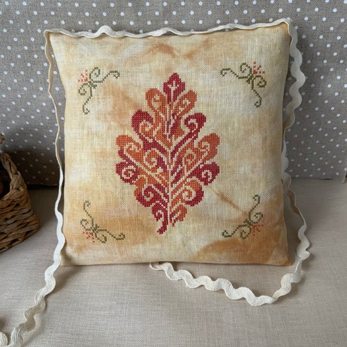 Decorative Leaf - Cross Stitch Pattern