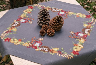 Hedgehog & Robin Tablecloth - Cross Stitch Kit