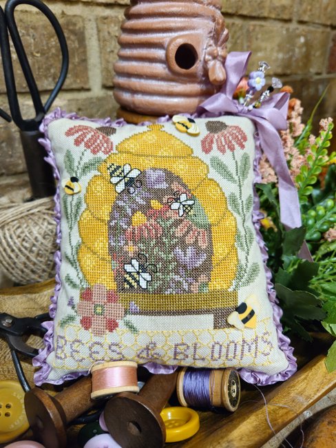 Bees & Blooms - Cross Stitch Pattern
