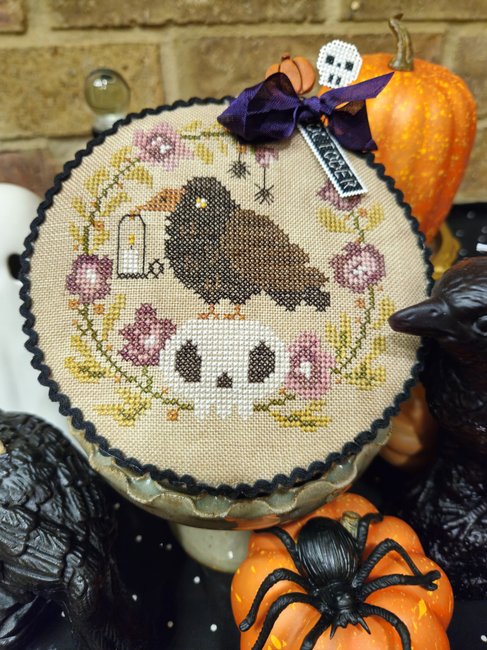 Pin Drum Shorties: Month #10 Crow - Halloween Cross Stitch