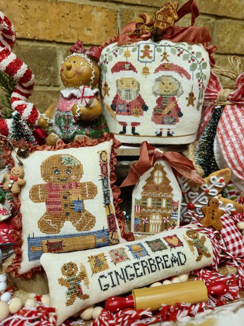 Gingerbread Thieves - Christmas Cross Stitch Pattern