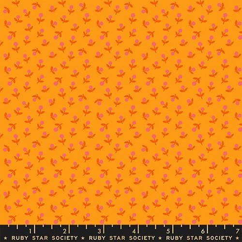 1 800 Calico Flower Cheddar - Quilt Fabric