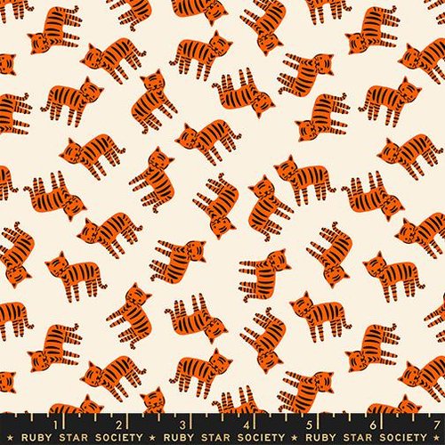 1 800 Calico Tiger Natural - Quilt Fabric
