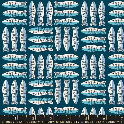 1 800 Calico Fish Galaxy - Quilt Fabric
