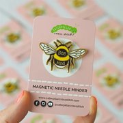 Bumblebee Bee Kind - Magnetic Needle Minder