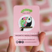 Toucan - Magnetic Needle Minder