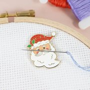 Santa Claus - Christmas Magnetic Needle Minder