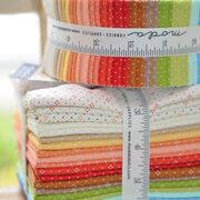 Eyelet Basic - Leaf - Quilt Fabric