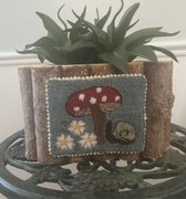 Punch Needle & Primitive Stitcher Summer 2026 Magazine, different perspective #10. Select this picture to zoom in