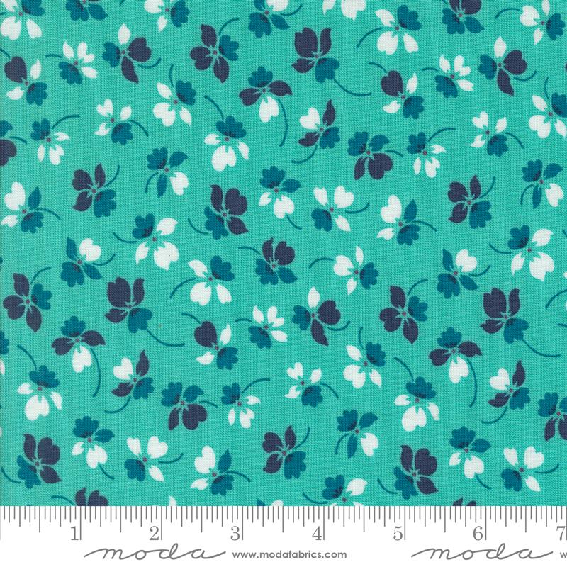 Color Crush Flower - Aqua - Quilt Fabric