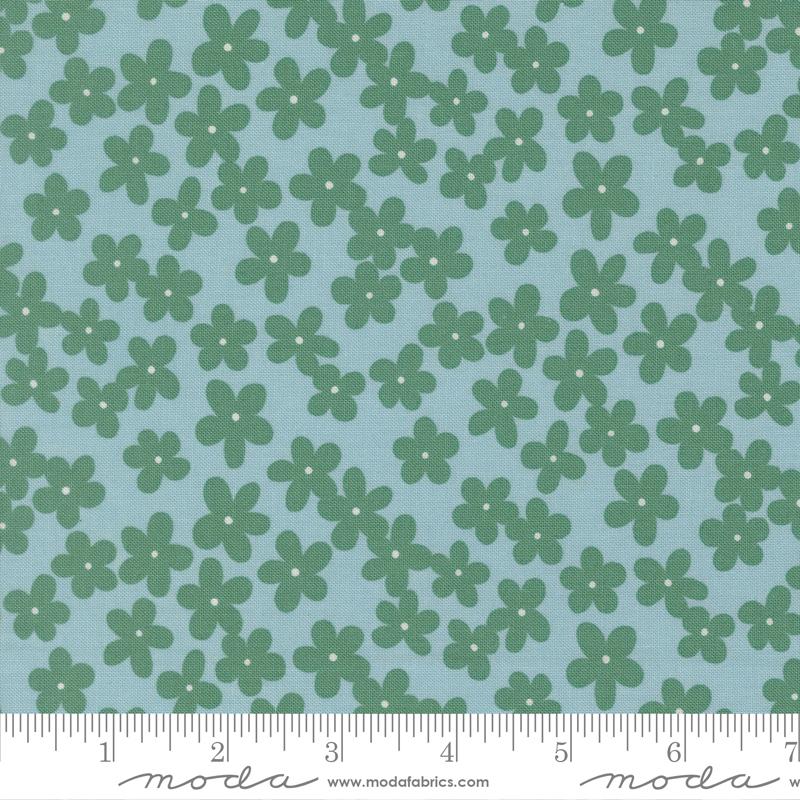 True To Hue Flowers Dusty Sky - Quilt Fabric
