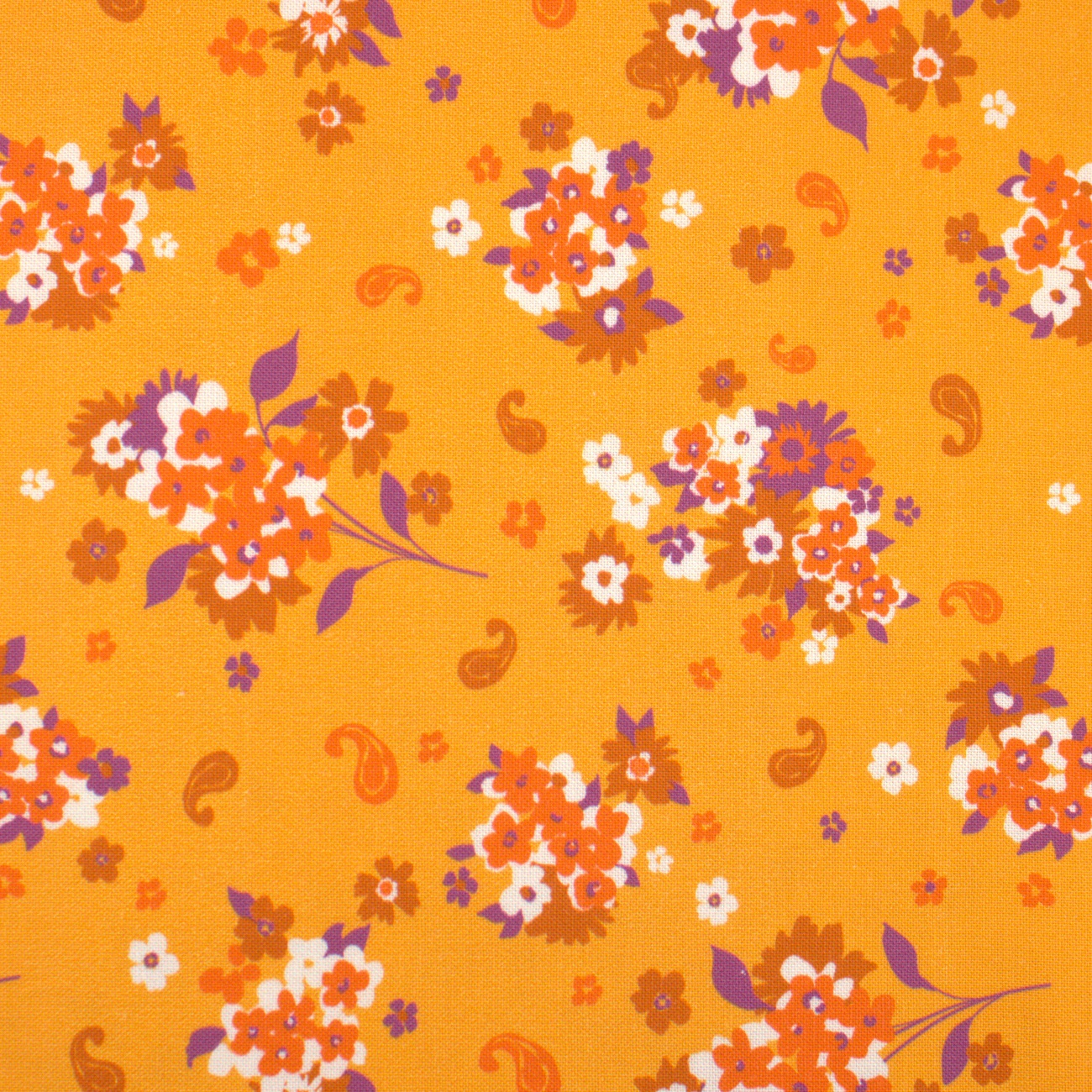 Paisley Rose Golden - Quilt Fabric