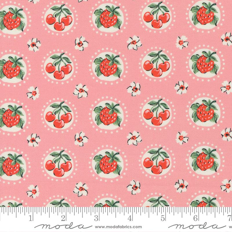 Julia Carnation - Quilt Fabric