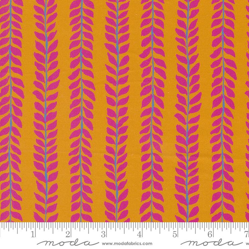 Maeve Vines Wheat - Quilt Fabric