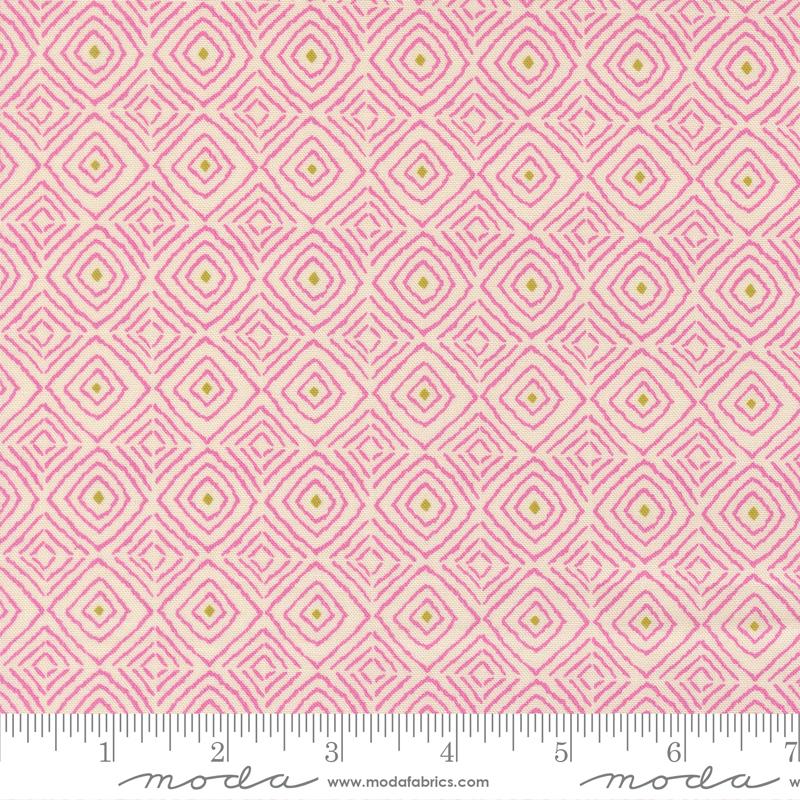 Parlor Diamonds Cream - Quilt Fabric