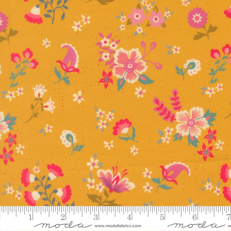 Sitara Davina Dijon - Quilt Fabric, zoomed in. Select this picture to zoom back out.