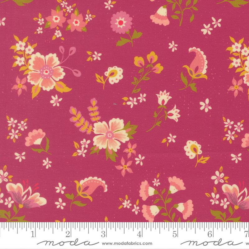Sitara Davina Pomegranate - Quilt Fabric, zoomed in. Select this picture to zoom back out.
