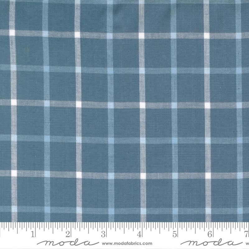 Stars & Stripes Wovens Gingham Blue - Quilt Fabric, zoomed in. Select this picture to zoom back out.