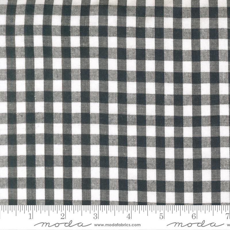 Stars & Stripes Wovens Gingham Navy - Quilt Fabric, zoomed in. Select this picture to zoom back out.