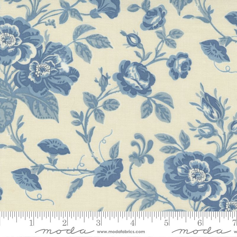 Bleu De France Pearl - Mancini Florals - Quilt Fabric
