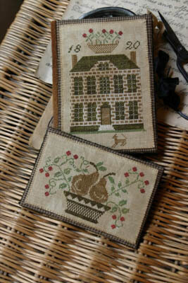 Boxwood Manor Sewing Book & Thread Keep