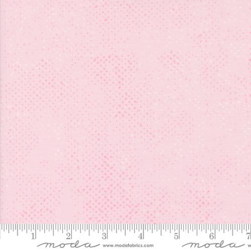 Spotted Powder - Quilt Fabric