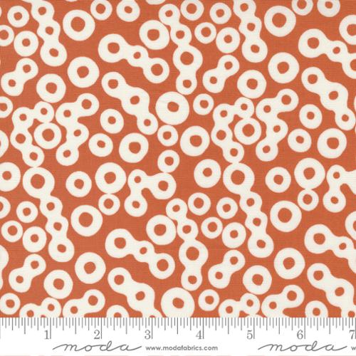 Frisky Floating Cheeky - Quilt Fabric