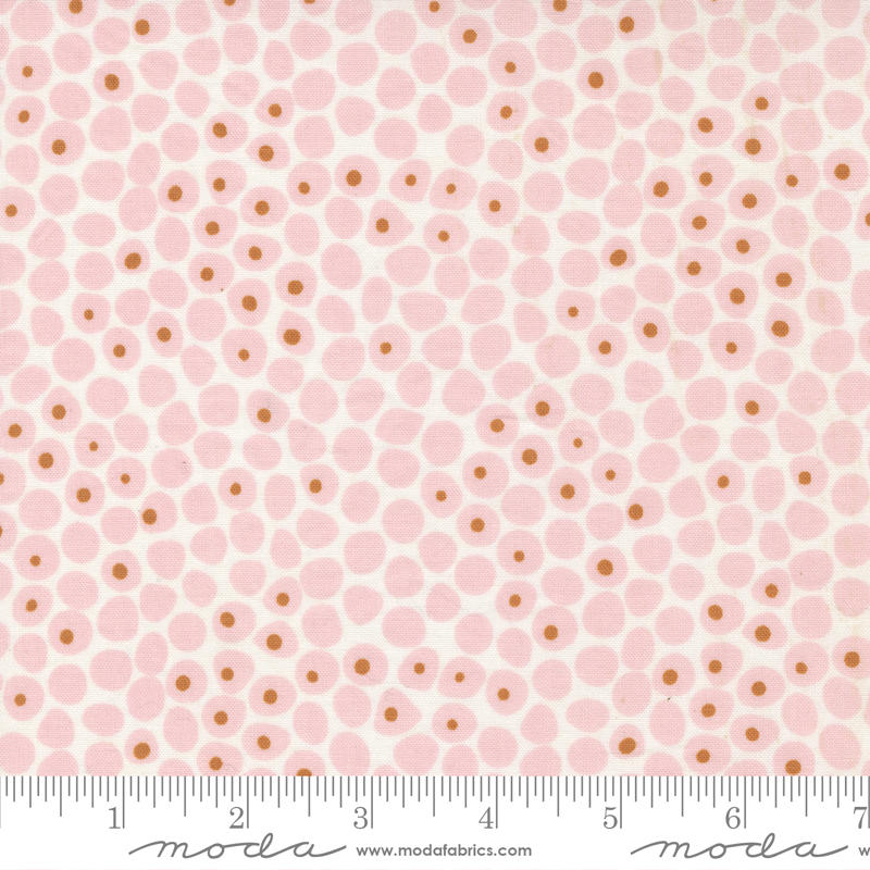 Lazy Afternoon Blush - Flowing Dots - Quilt Fabric