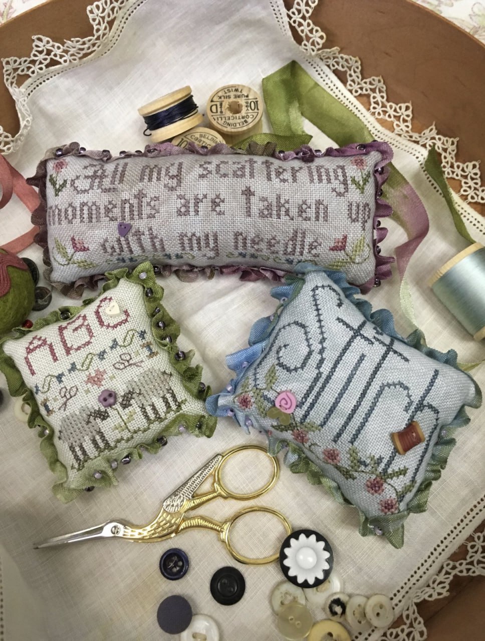 Stitching Trifles - Cross Stittch Pattern