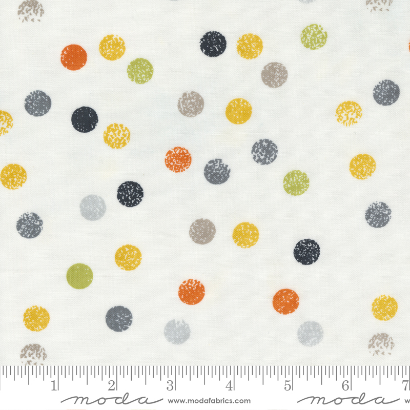 Filigree Off White - Dotties Dots - Quilt Fabric