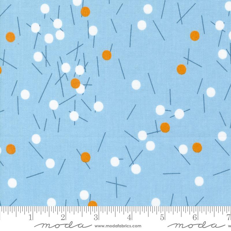 Bluish Pins Buttons - Fresh Air - Quilt Fabric