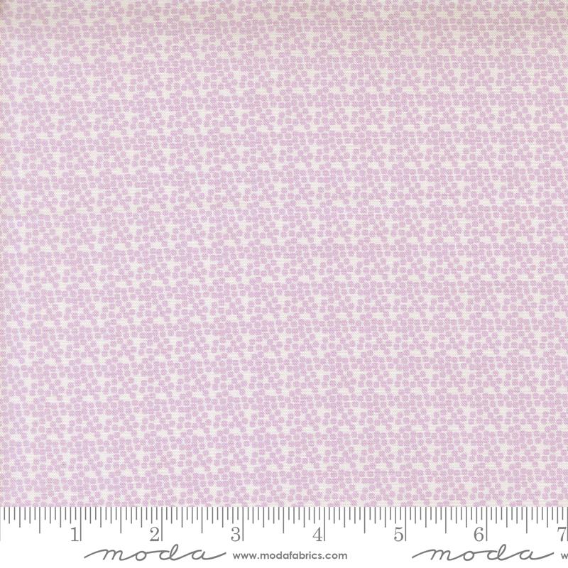 Gathered Bonbons Lilac - Quilt Fabric