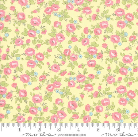 Brenda Riddle Finnegan Floral Yellow - Quilt Fabric
