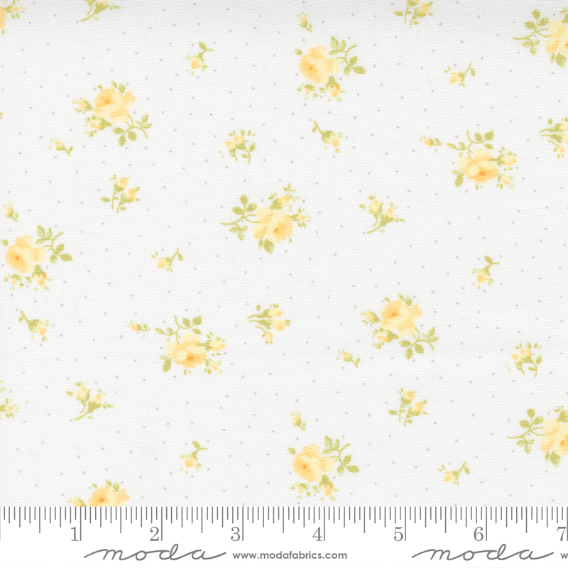 The Shores Linen White Sunshine - Quilt Fabric