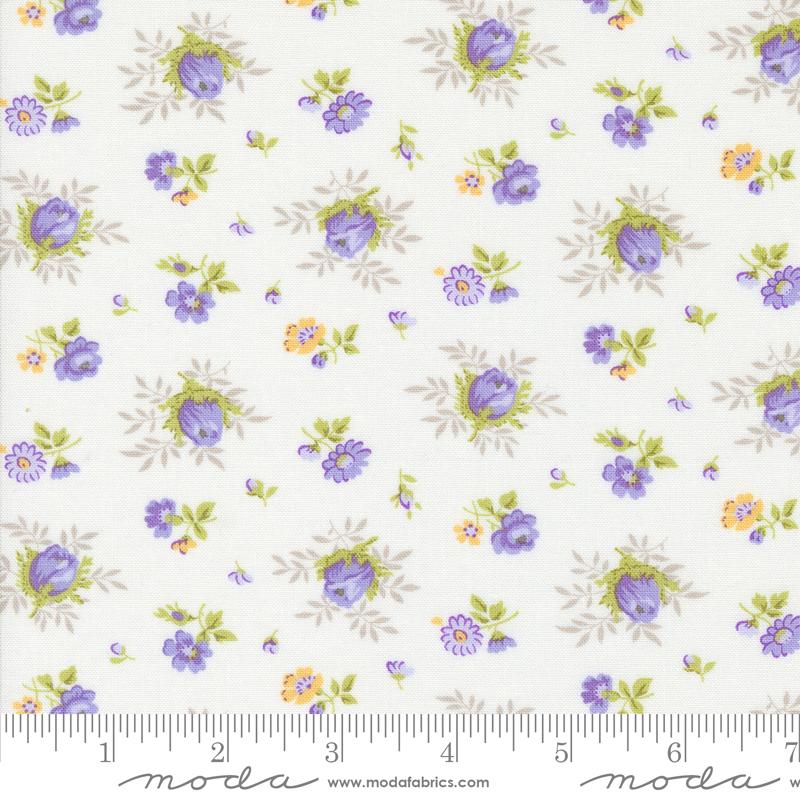 Georgia Medium Floral - Off White - Quilt Fabric