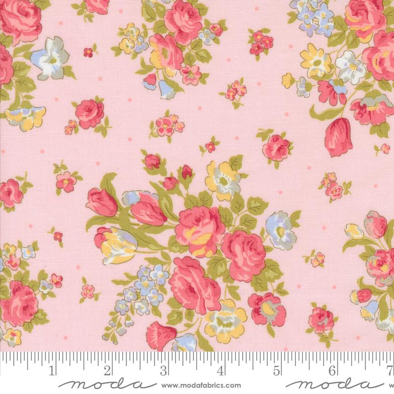 Memory Lane Flowers Petal - Quilt Fabric