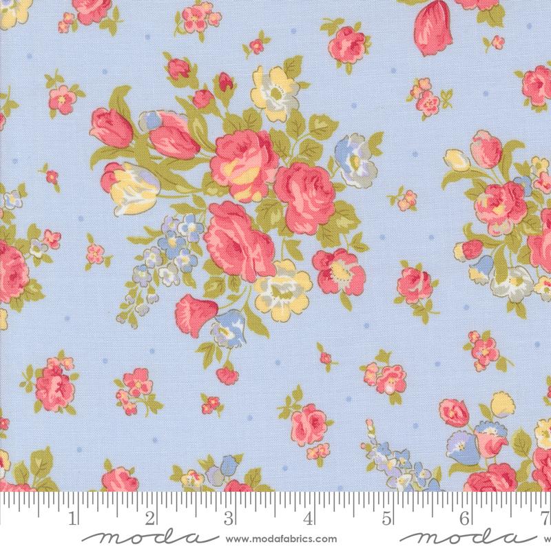 Memory Lane Flowers Sky - Quilt Fabric