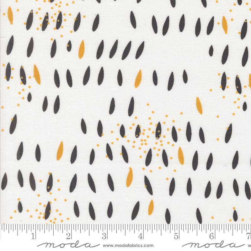 Simply Cozy Seed White - Quilt Fabric