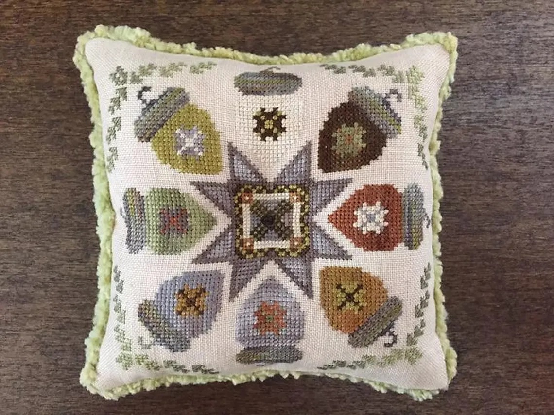 Autumn Acorns - Cross Stitch Pattern
