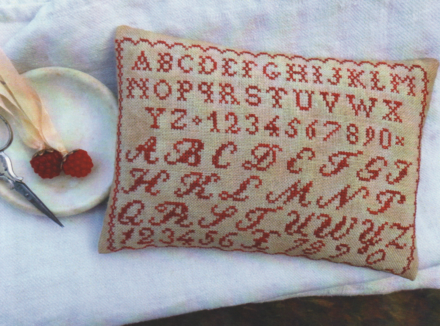 Little Redwork Pinkeep - Cross Stitch Pattern