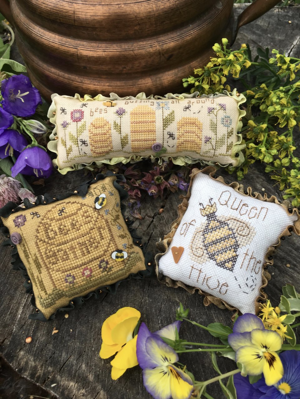 Bee Trifles - Cross Stitch Pattern