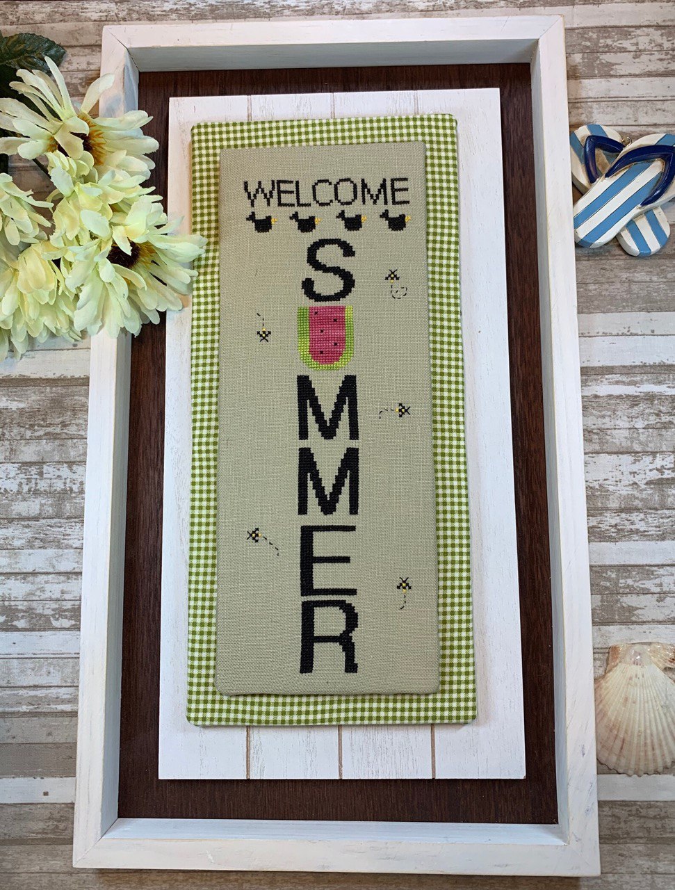 Wall Decor - Summer Buzz - Cross Stitch Pattern