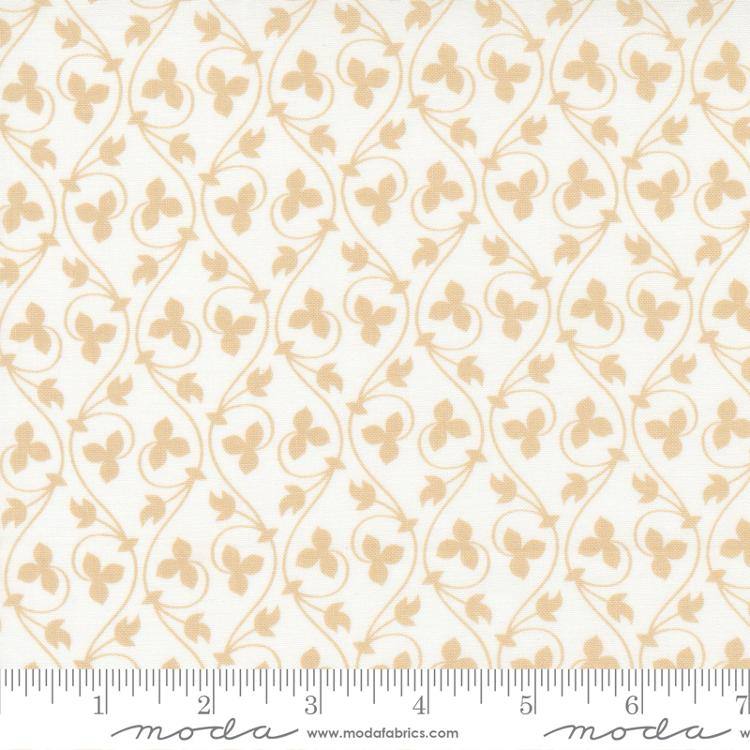 Cinnamon Cream Cream - Acorn Vines - Quilt Fabric