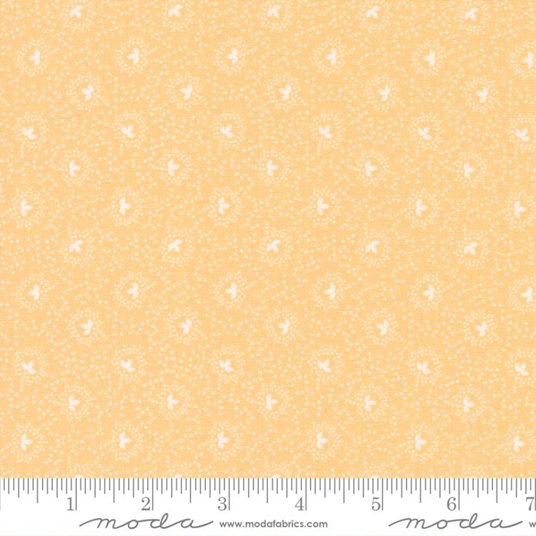 Harvest Moon Buttercup - Harvest Wisps Blenders - Fabric